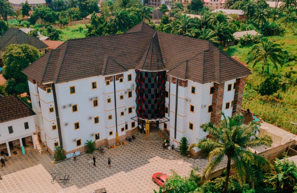 The Art of Doing Absolutely Nothing: How to Master the Staycation at Winter Gold