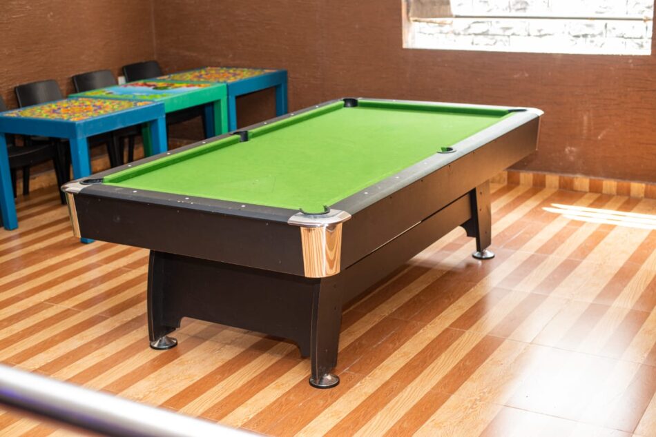 The Bleisure Manifesto: 5 Ways to Slay Your Work Trip at Winter Gold